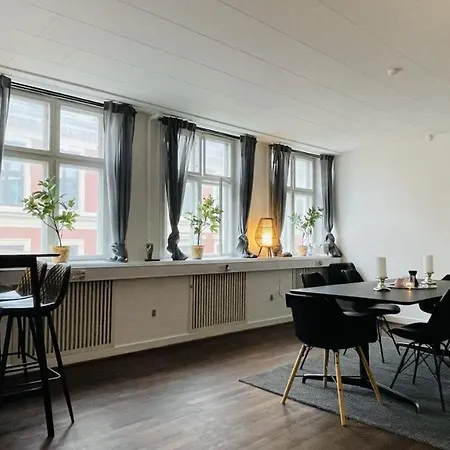 아파트 Apartmentincopenhagen 1510 *
